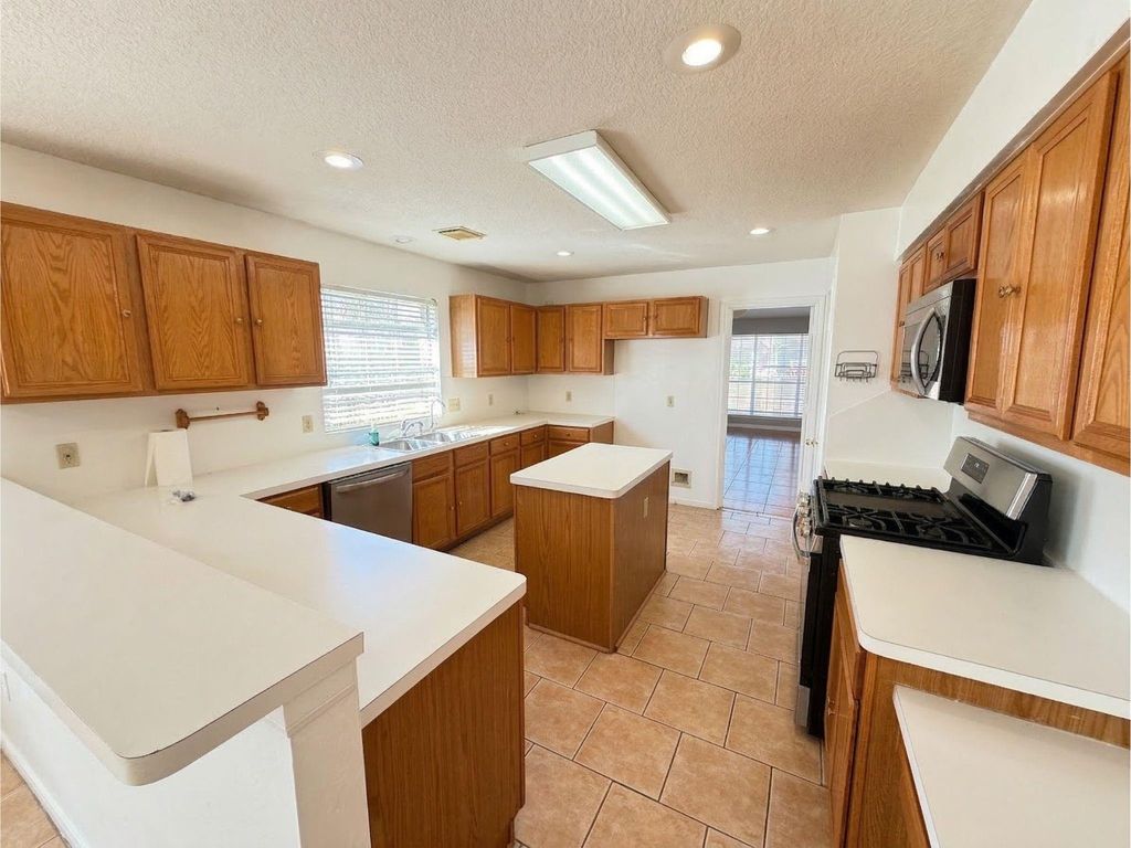 Photo of 8926 Diamond Lake Lane, Houston, TX 77083 (MLS # 73987699)