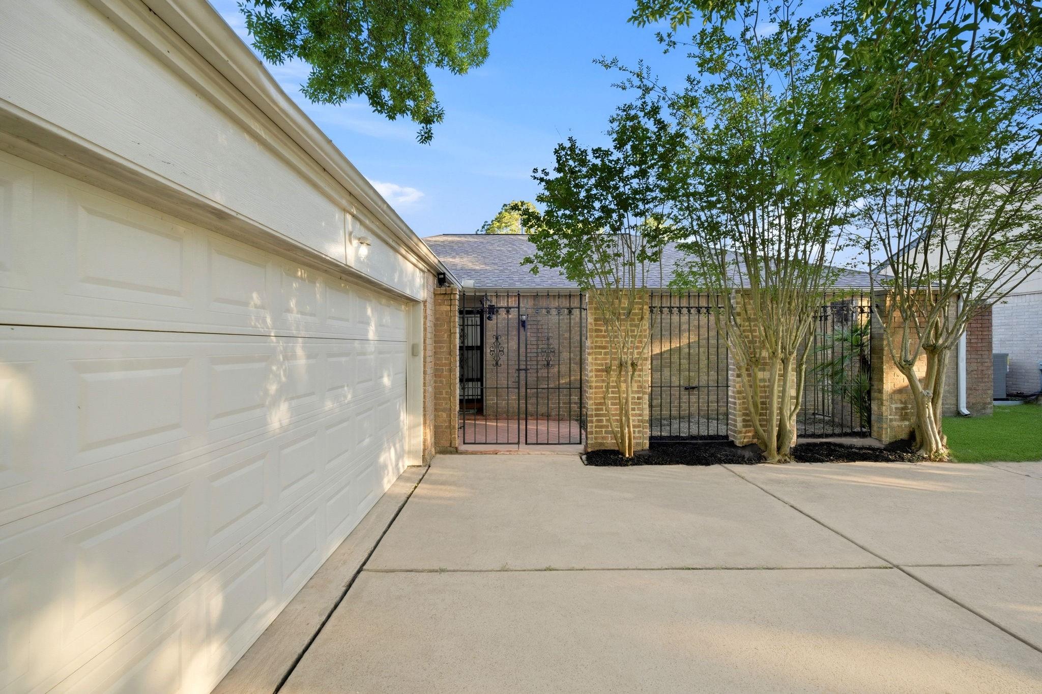 15826 Dunmoor Drive