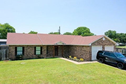 Photo of 107 Carroll Street, Teague, TX 75860 (MLS # 97143264)