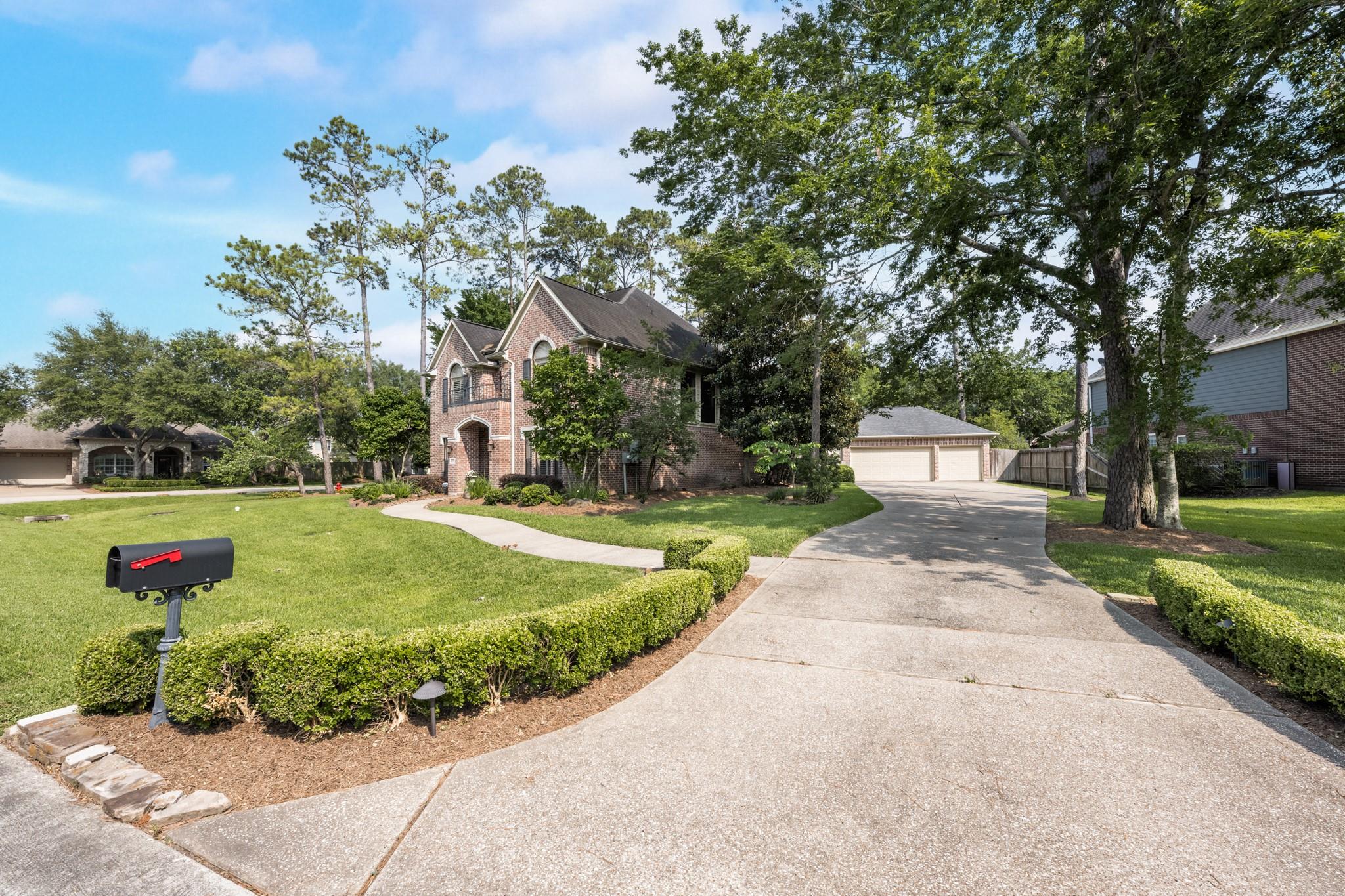 1006 Acorn Court