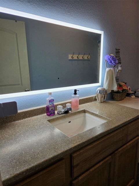 Tiny photo for 928 County Road 316, Louise, TX 77455 (MLS # 86770039)