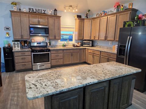 Tiny photo for 928 County Road 316, Louise, TX 77455 (MLS # 86770039)