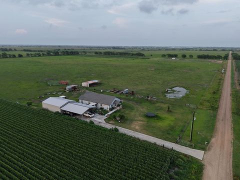 Tiny photo for 928 County Road 316, Louise, TX 77455 (MLS # 86770039)