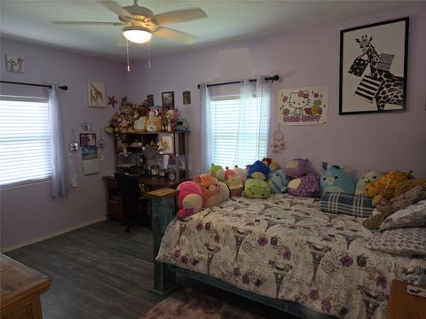 Tiny photo for 928 County Road 316, Louise, TX 77455 (MLS # 86770039)