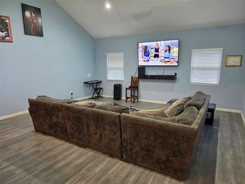 Tiny photo for 928 County Road 316, Louise, TX 77455 (MLS # 86770039)