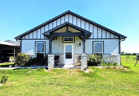 Photo of 928 County Road 316, Louise, TX 77455 (MLS # 86770039)