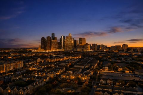 Photo of 1900 Genesee Street #403, Houston, TX 77006 (MLS # 53452517)