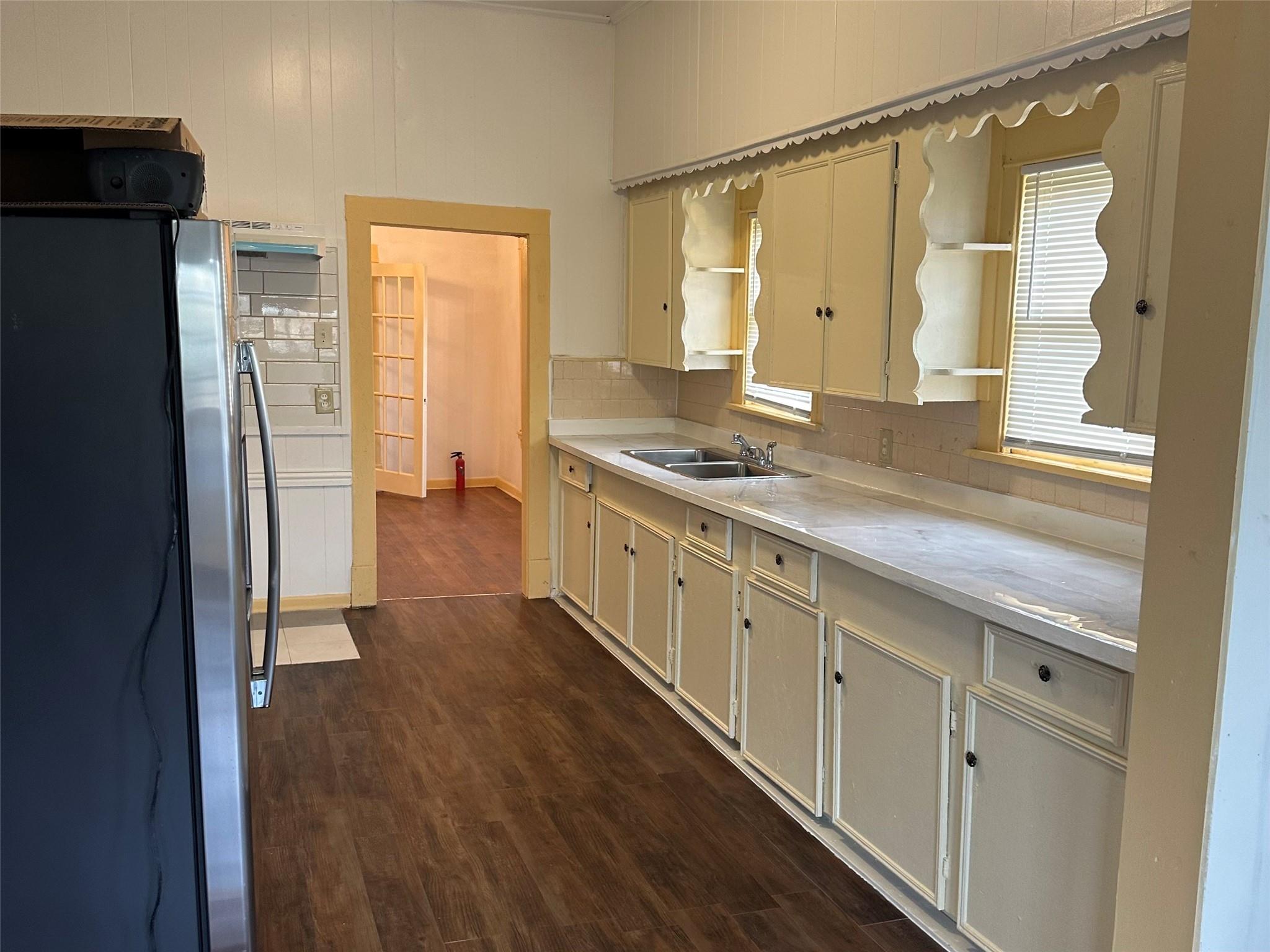 4621 Davenport Street