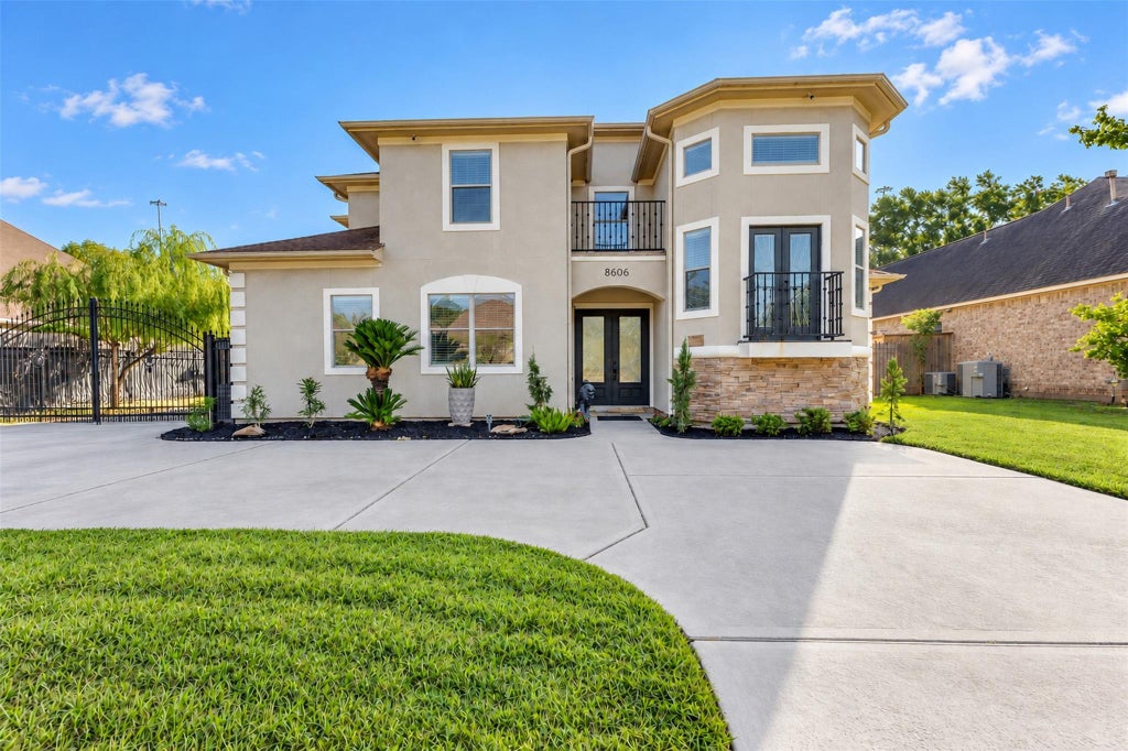 Photo of 8606 Argentina Street, Houston, TX 77040 (MLS # 77550917)
