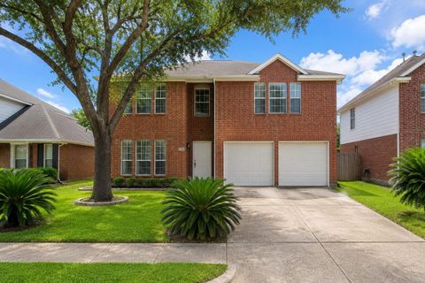 Photo of 16127 Eaglewood Spring Ct CT, Houston, TX 77083 (MLS # 20499219)