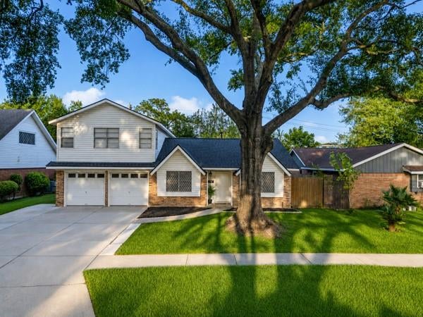 2305 Peach Lane