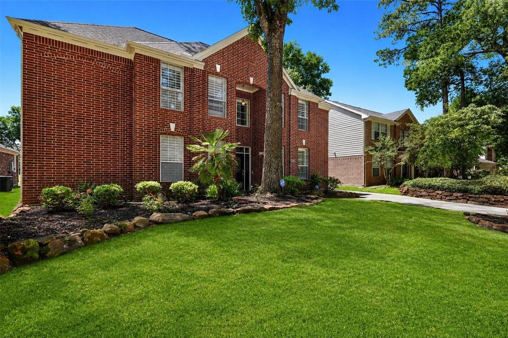 Photo of 3810 Echo Mountain Drive, Houston, TX 77345 (MLS # 24984752)