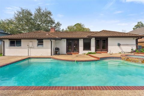 Homes For Sale - 3039 Golden Hills Lane<br/> Missouri City, TX 77459