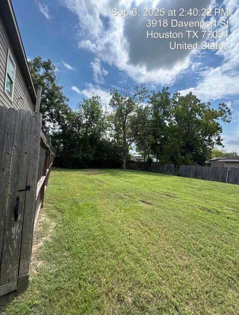Photo of 3918 Davenport Street, Houston, TX 77051 (MLS # 18834076)