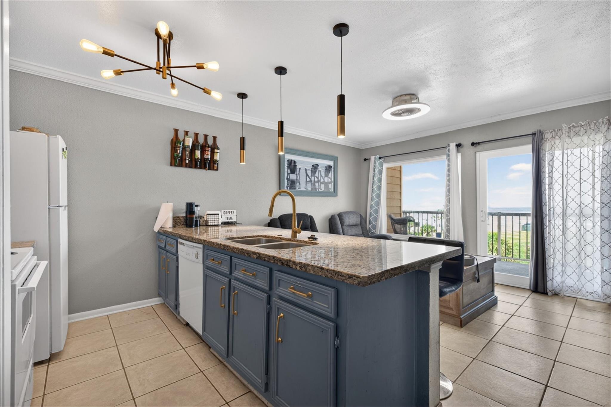 9520 Seawall Boulevard 320