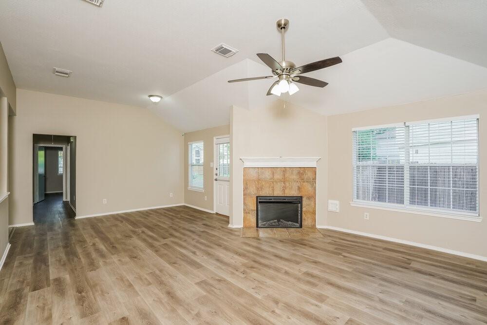 1842 Strongs Court