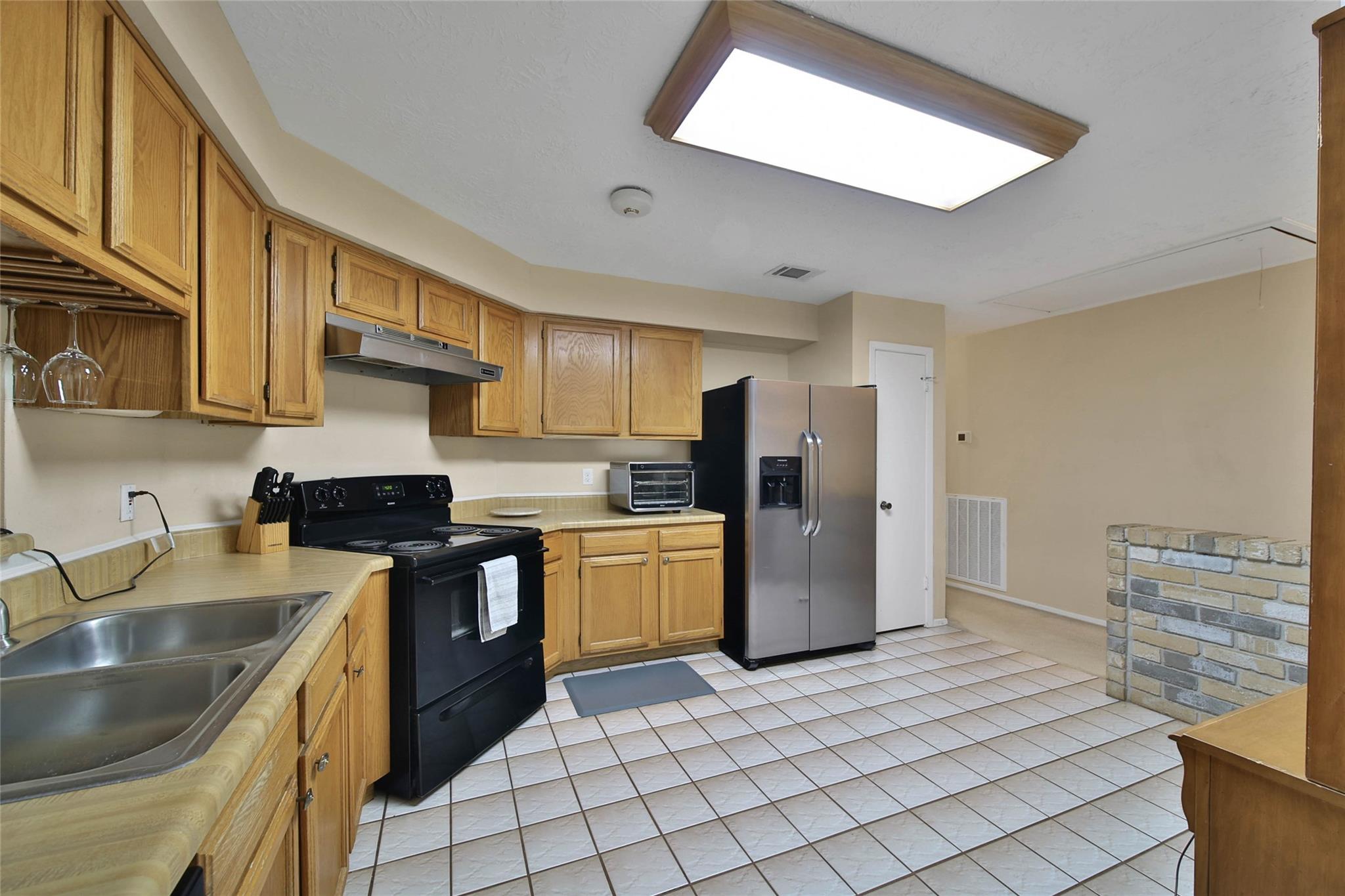 2820 Sugar Wood Drive