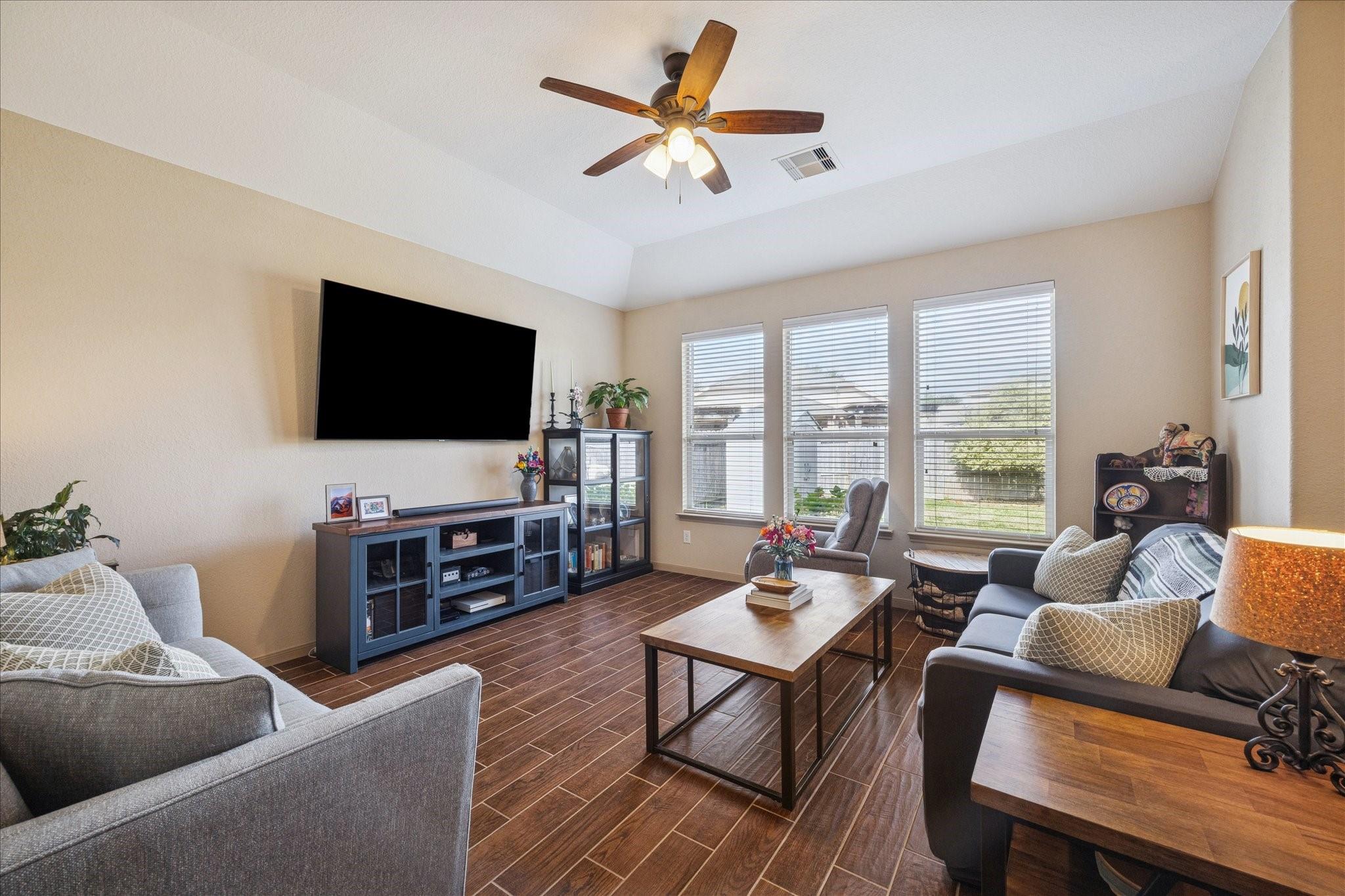 3222 Doves Nest Court