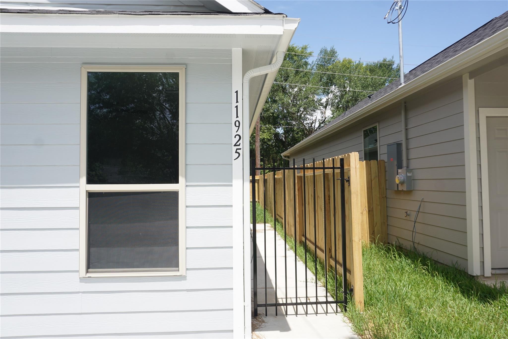 11925 Nelwood