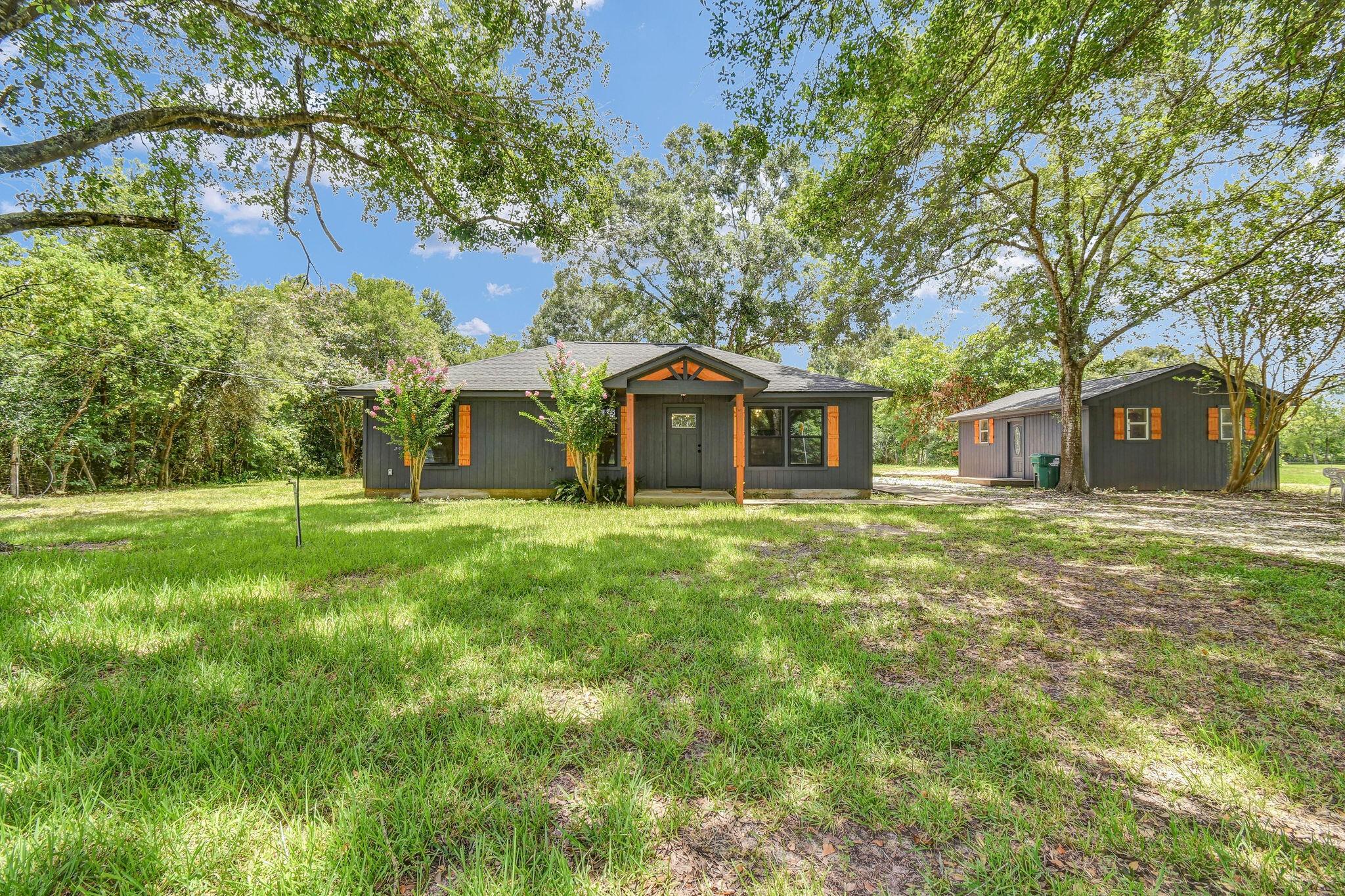 4922 County Road 937b