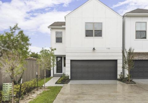 Photo of 1103 Fuschia Road, Houston, TX 77055 (MLS # 34361852)
