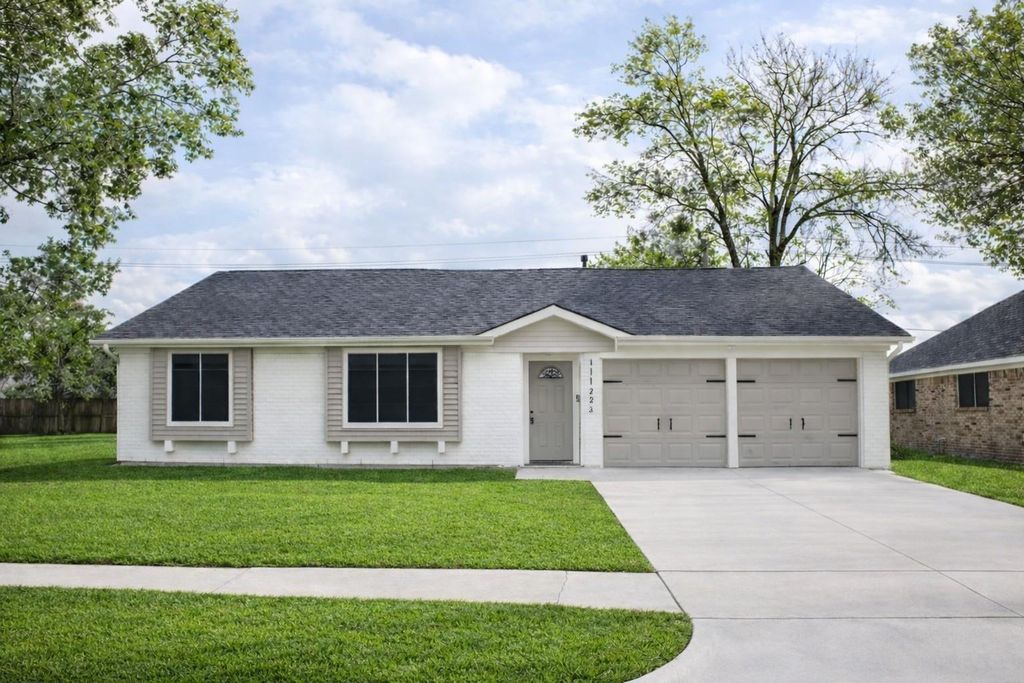 Photo of 11123 Sageview Drive, Houston, TX 77089 (MLS # 29178656)