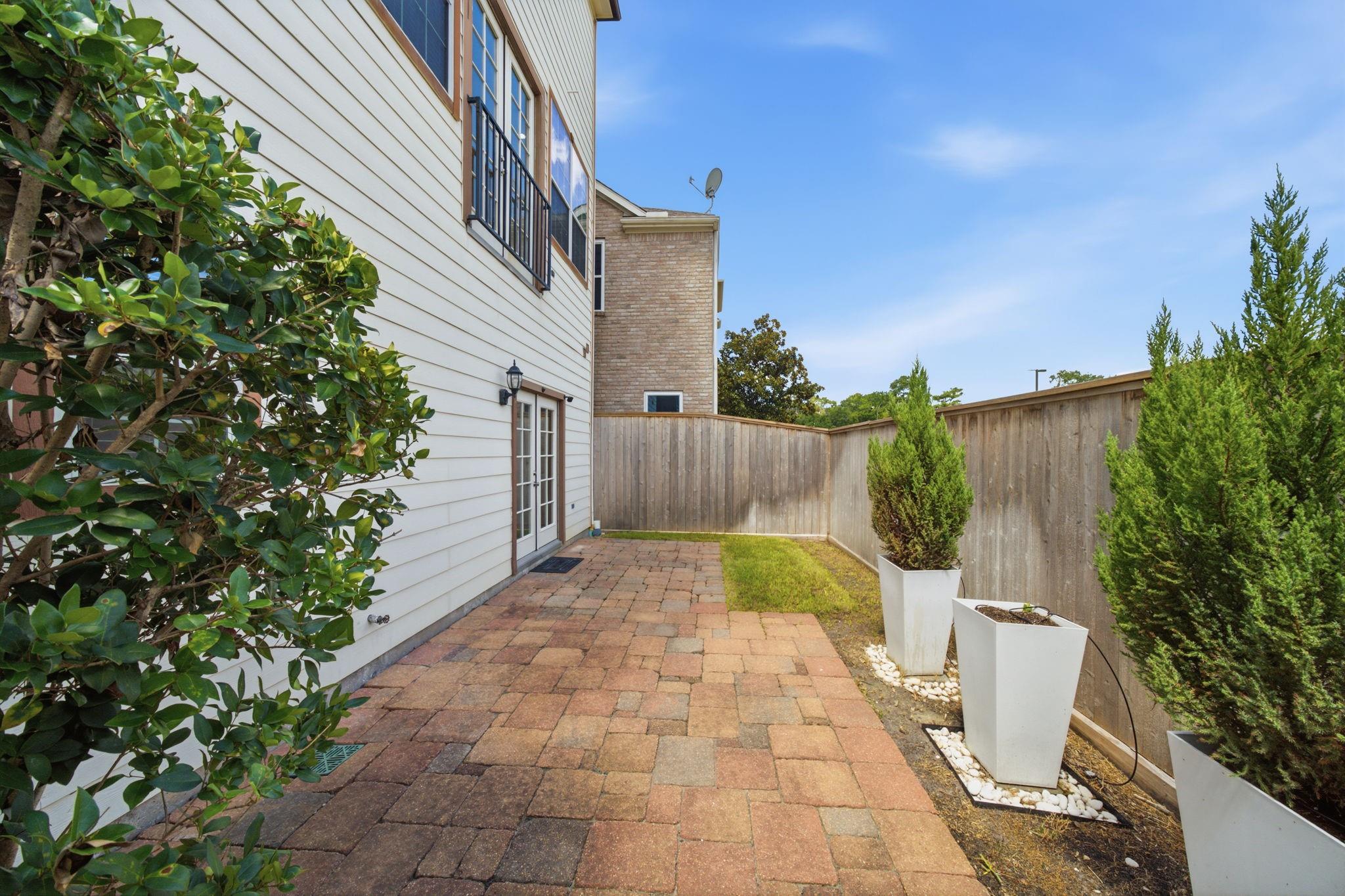 11110 Sherwood Forest Glen Drive