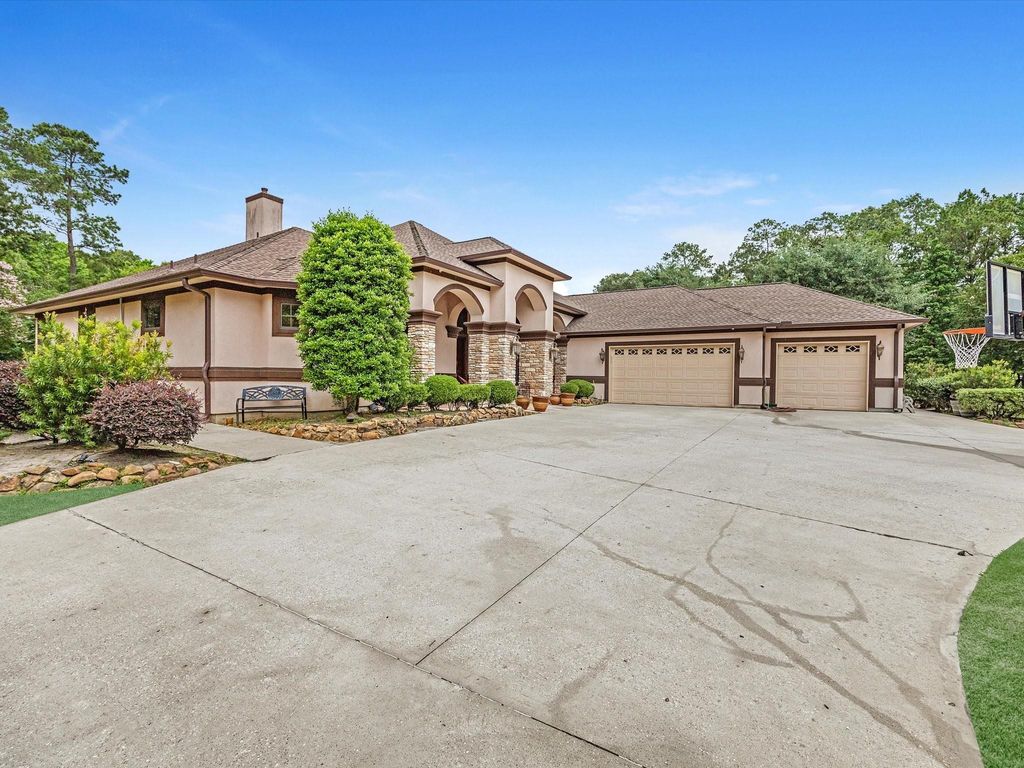 Photo of 19627 Riverwalk Drive, Porter, TX 77365 (MLS # 27915744)