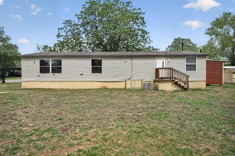 Photo of 135 Kiowa Trail, Lockhart, TX 78644 (MLS # 20141797)