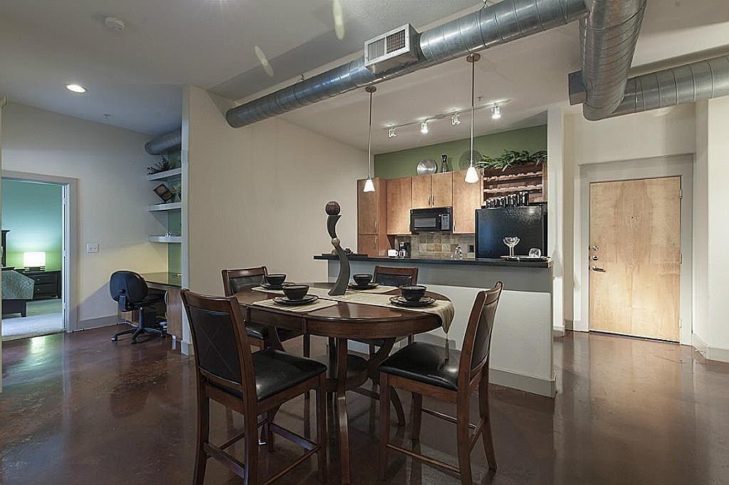 Photo of 1901 Post Oak Boulevard #1401, Houston, TX 77056 (MLS # 48972197)