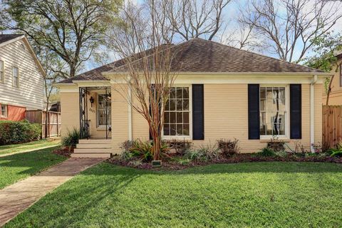 Photo of 2825 Quenby Avenue, West University, TX 77005 (MLS # 90072012)