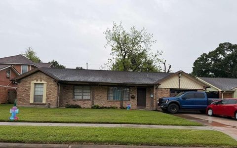 Photo of 807 Hidden Valley Drive, Houston, TX 77088 (MLS # 73430945)