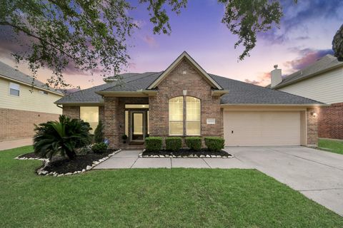 Photo of 12320 Evening Bay Drive, Pearland, TX 77584 (MLS # 57407333)