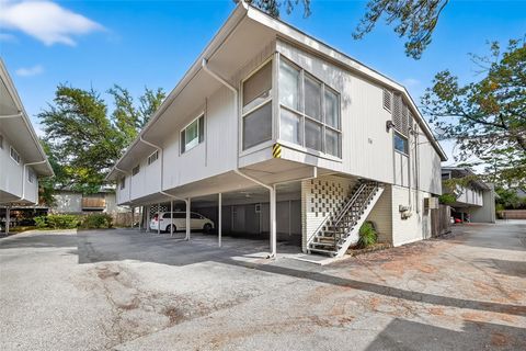 Photo of 909 Silber Road #16C, Houston, TX 77024 (MLS # 21713986)