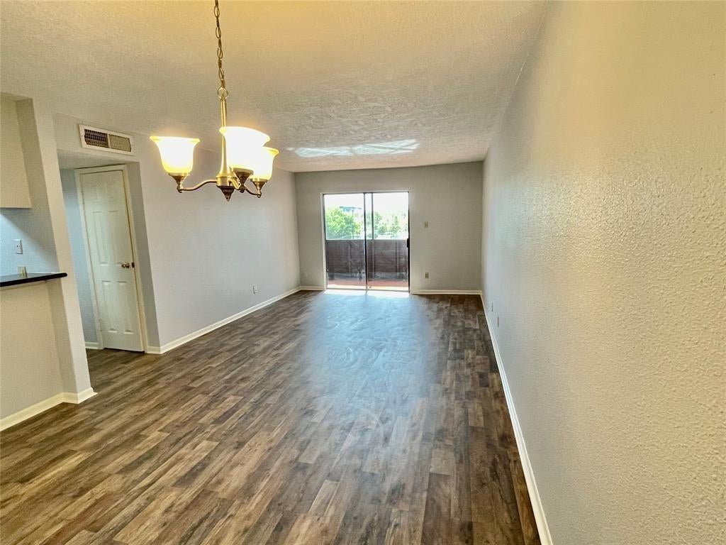 3025 Walnut Bend Lane 38