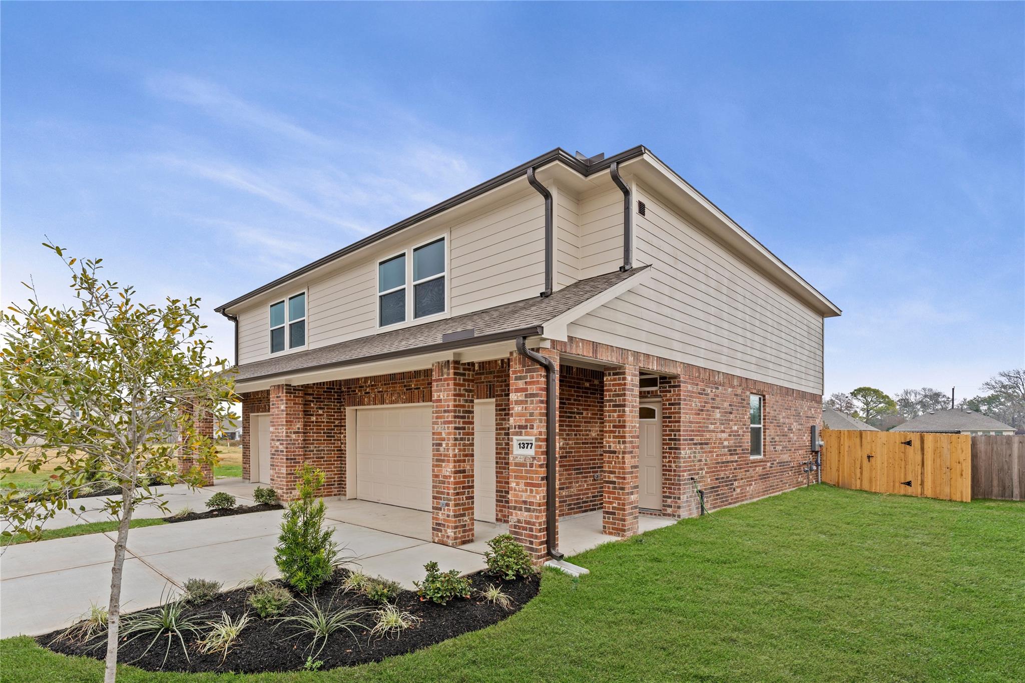 1376 Mixander Way