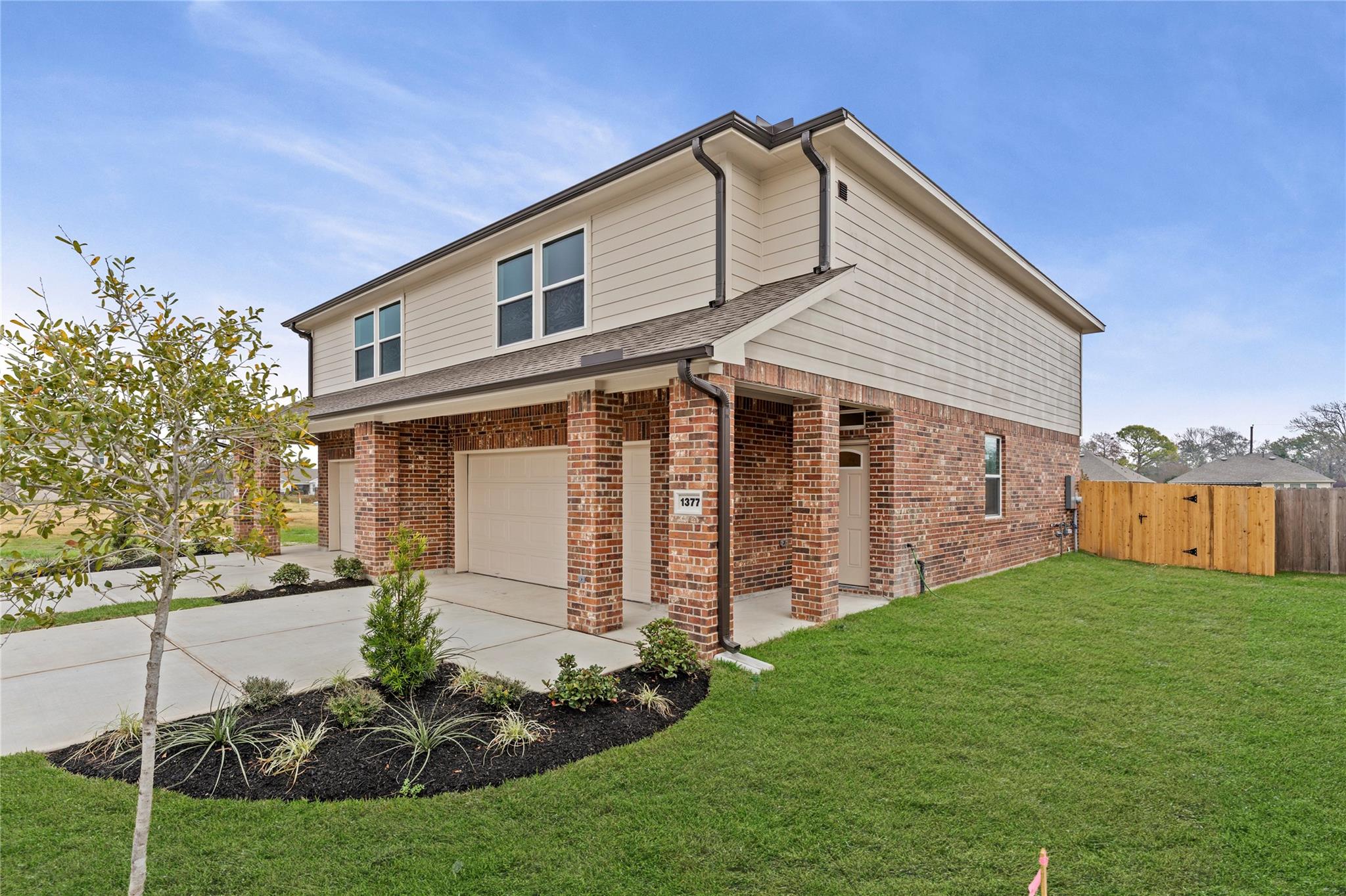 1376 Mixander Way