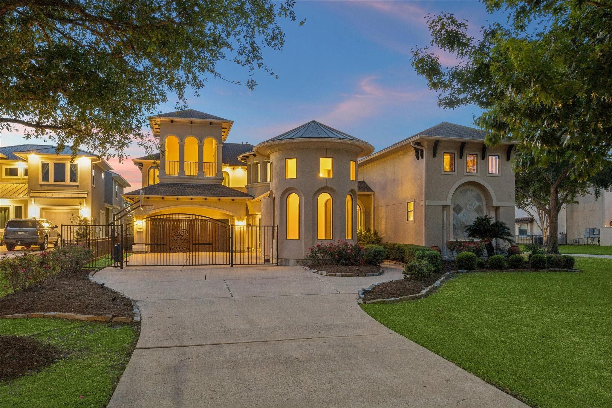 503 Constellation Boulevard