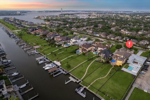 Photo of 503 Constellation Boulevard, League City, TX 77573 (MLS # 3379457)