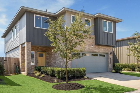 Photo of 2818 Chancery Summit Court, Houston, TX 77047 (MLS # 36894651)