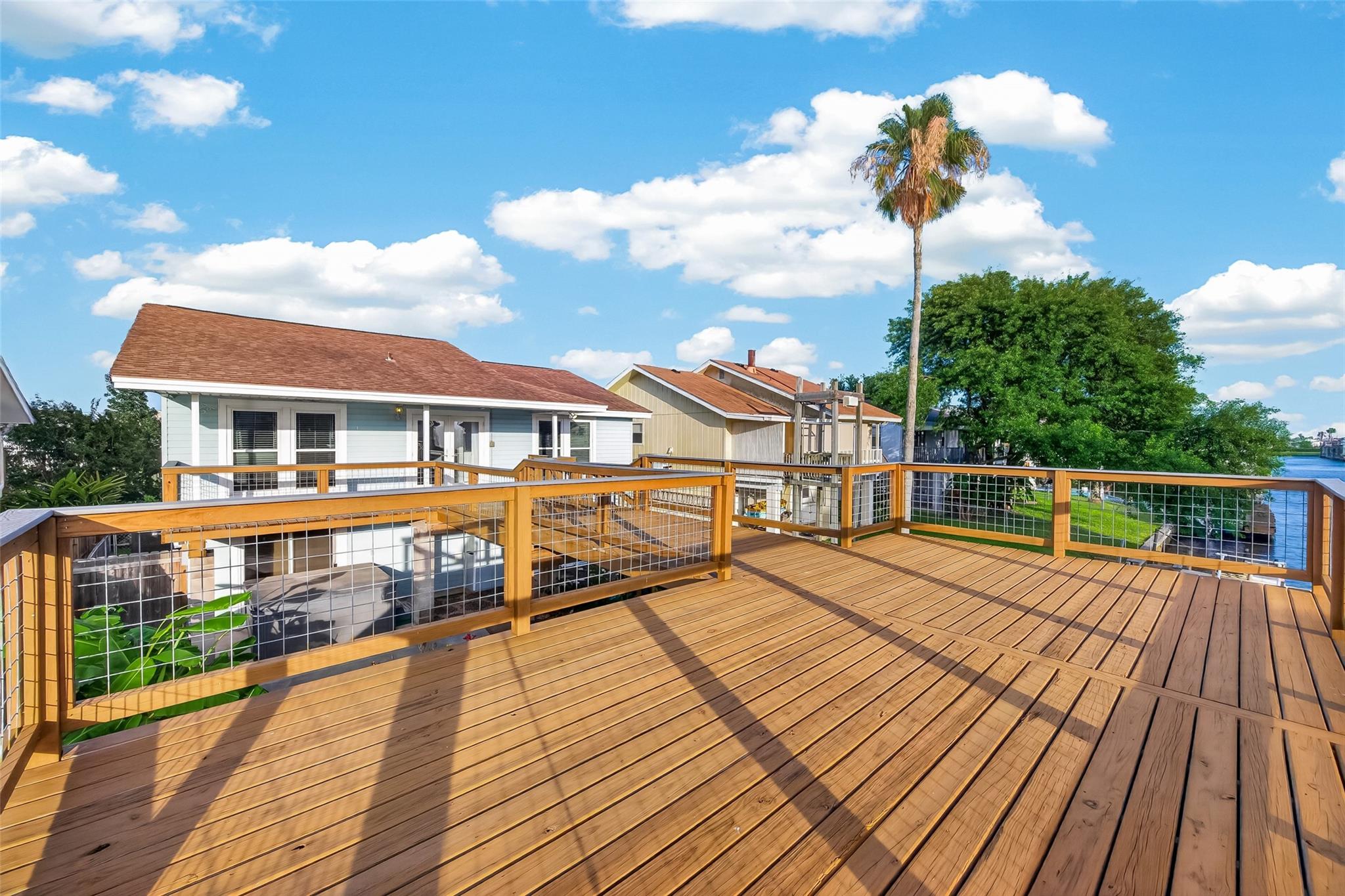 4 N Sandpiper Street
