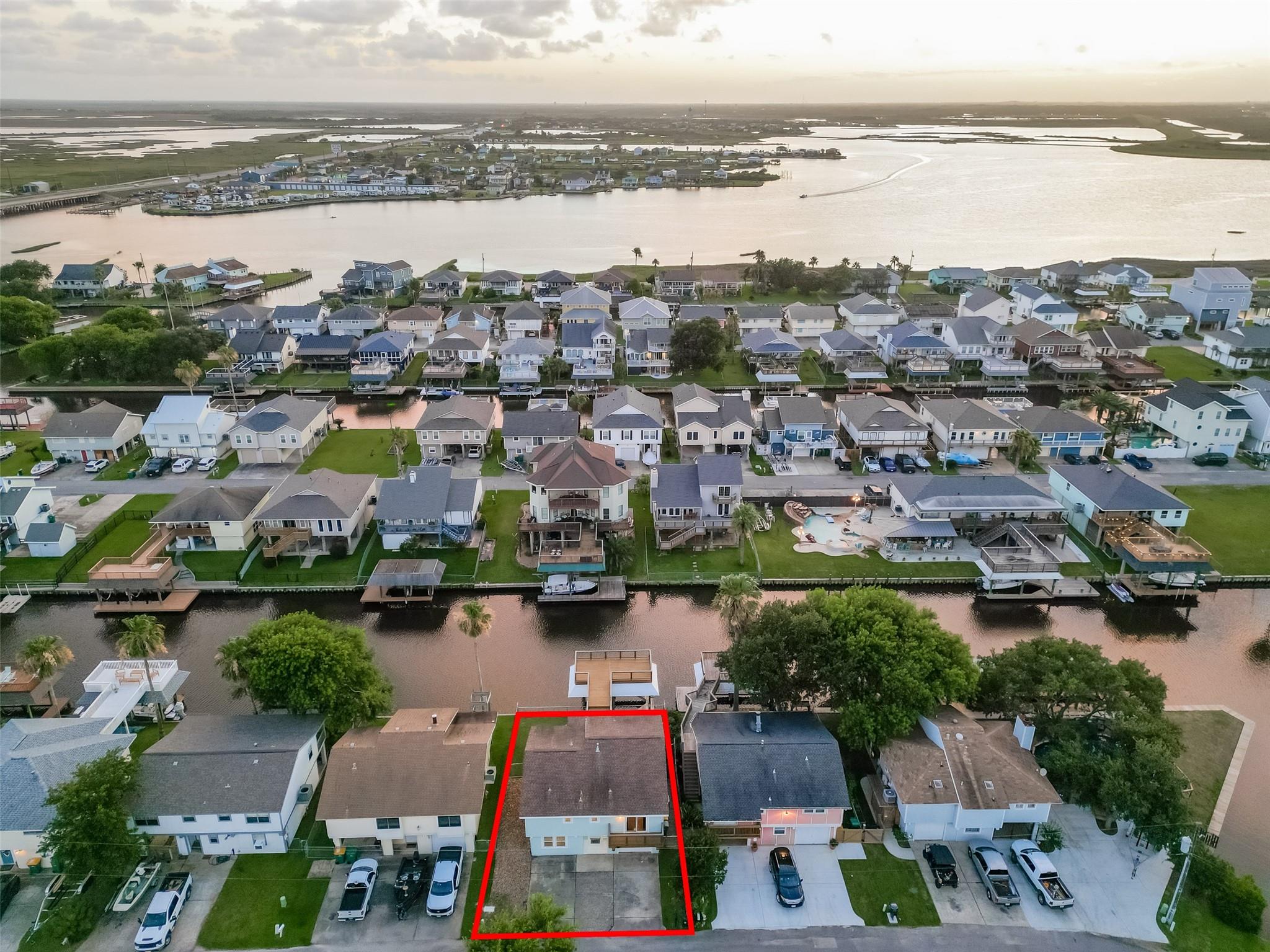 4 N Sandpiper Street