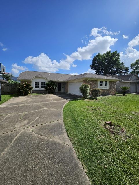 Photo of 9415 Spellman Road, Houston, TX 77031 (MLS # 44534987)