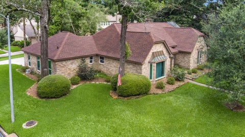 Photo of 4334 Hill Forest Drive, Houston, TX 77345 (MLS # 13100085)