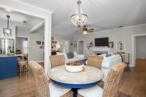 Photo of 419 E Bell Avenue, Crockett, TX 75835 (MLS # 67806612)