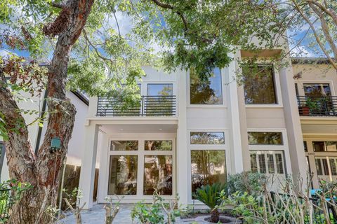 Photo of 6303 Pickens Street #B, Houston, TX 77007 (MLS # 84724921)