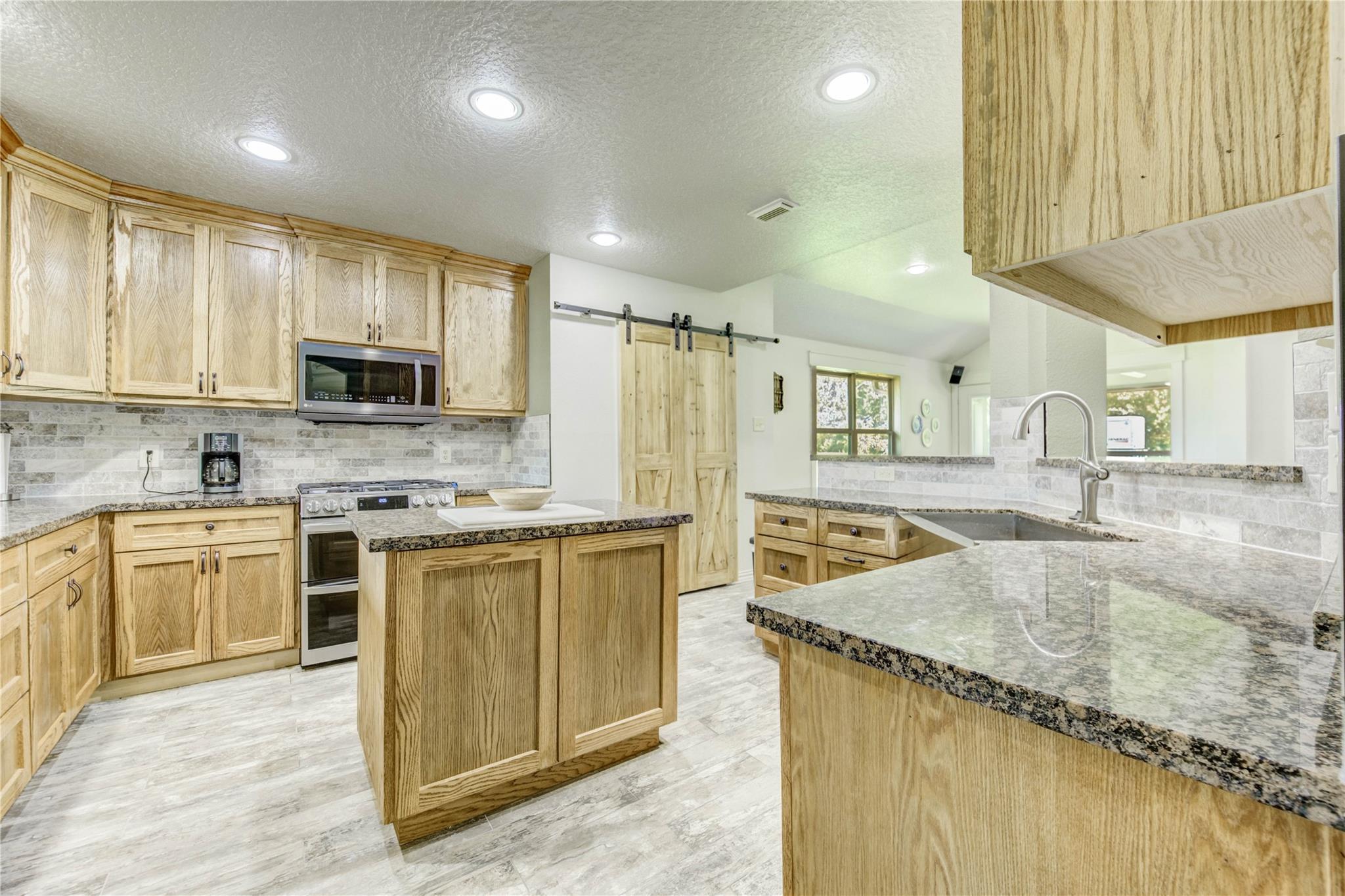 37 Wildwood Lake Drive