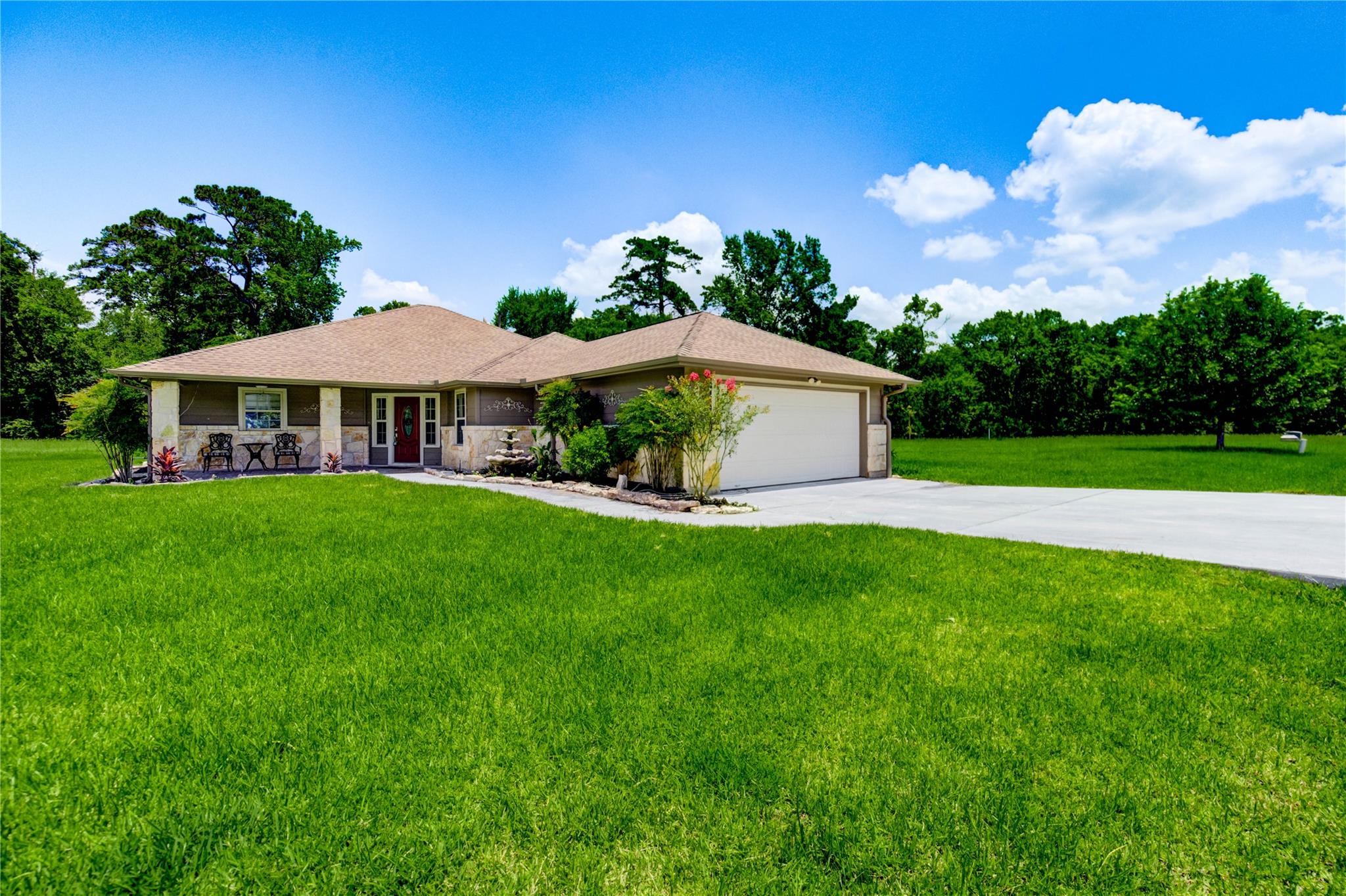 37 Wildwood Lake Drive