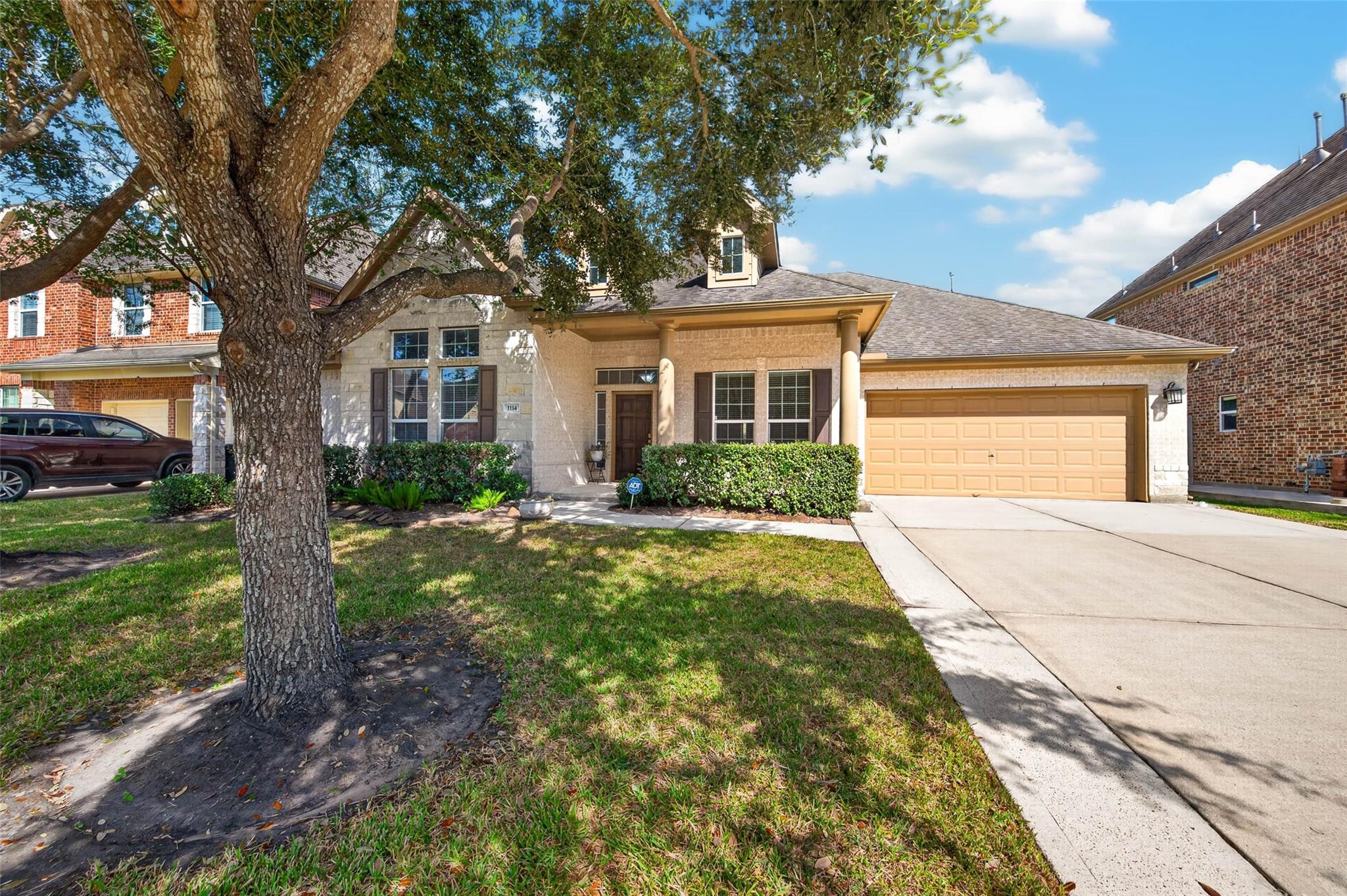 1114 Sydney Lane