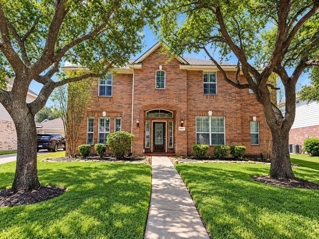 Photo of 6007 Foxland Court, Spring, TX 77379 (MLS # 40702794)